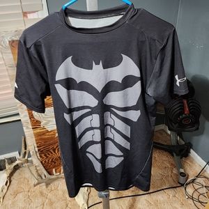 Under Armour Heat Gear L Batman The Dark Knight compression shirt